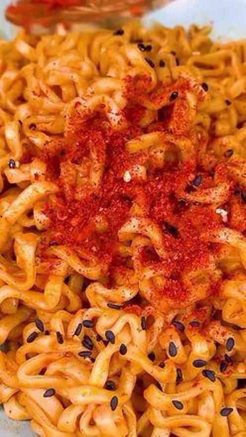 火鸡面的爆料吃法视频,颠覆味蕾的惊喜体验！  第1张