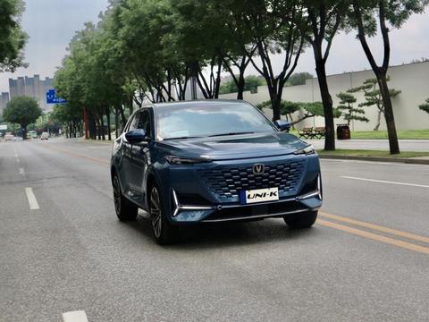 长安最新爆料新闻,全新车型亮相，性能与科技双升级  第2张